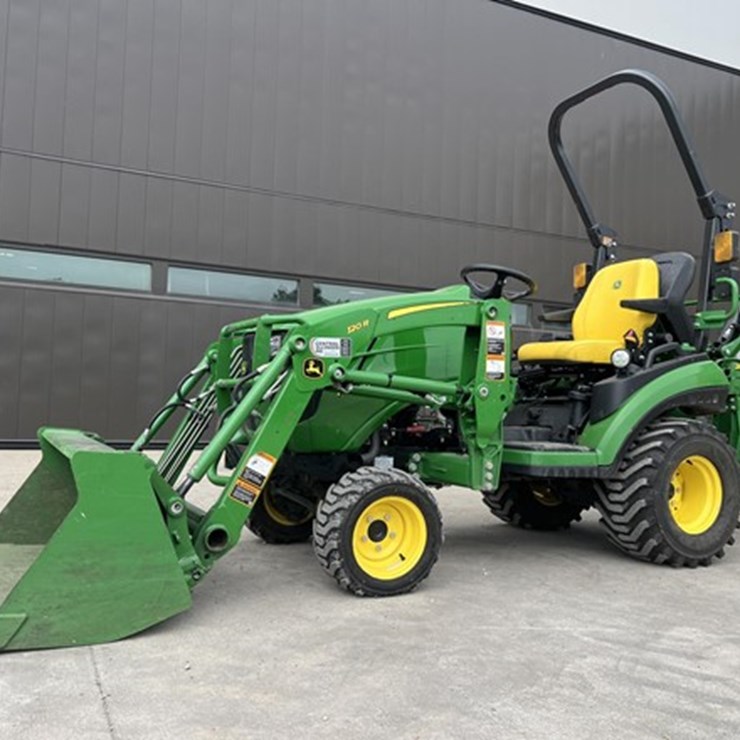 2024 JOHN DEERE 1025R