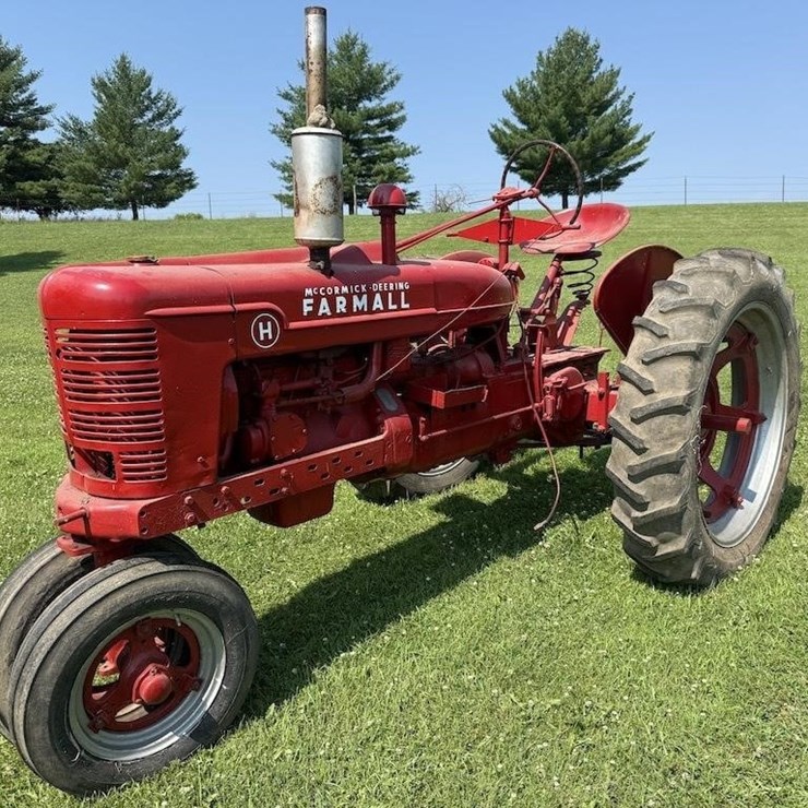 Farmall H Tractor