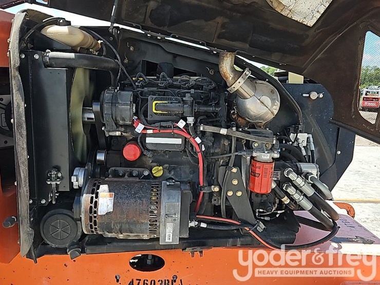 2017-jlg-600aj-image-22