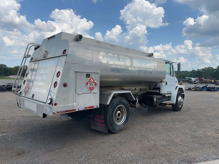 freightliner-fl70-image-3