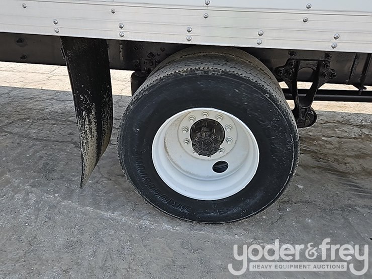 2017-international-durastar-4300-image-21