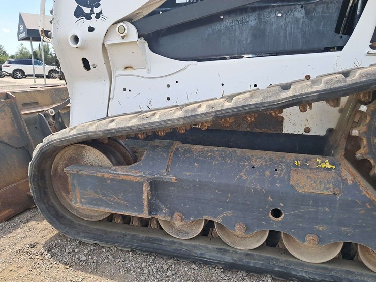 2016-bobcat-t595-image-6