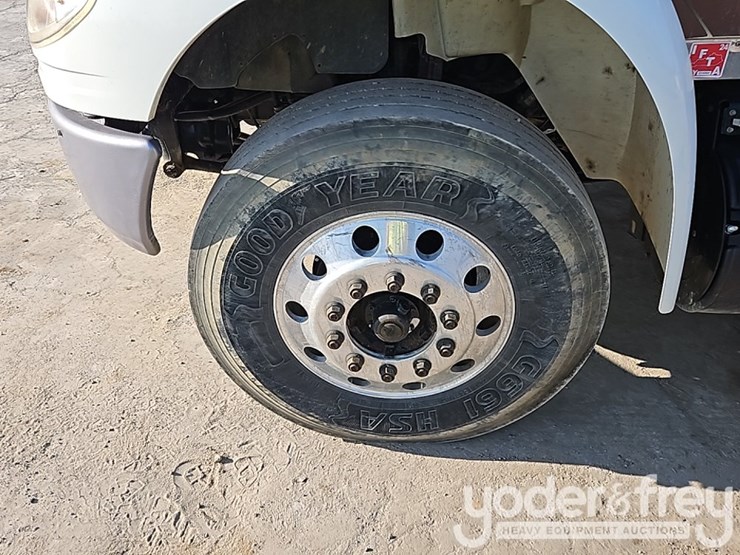 2016-international-durastar-4300-image-33