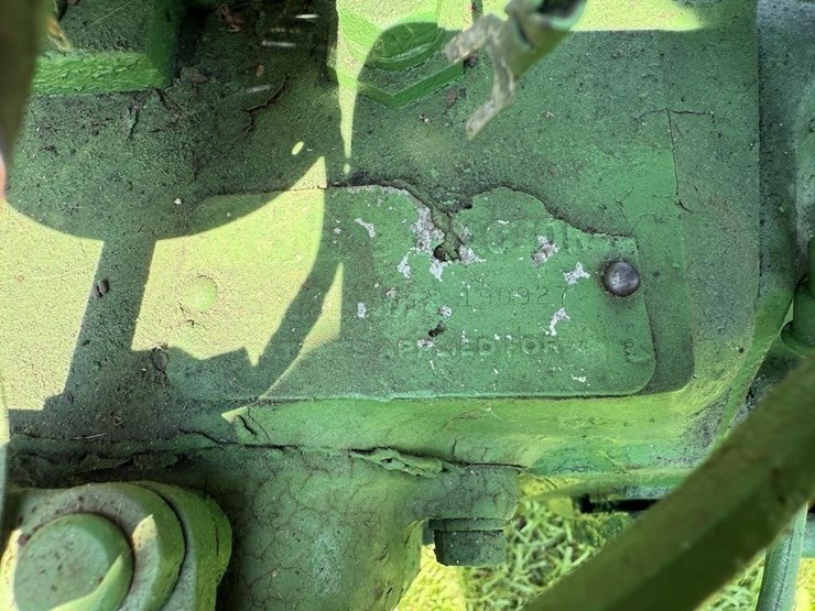 john-deere-b-image-9
