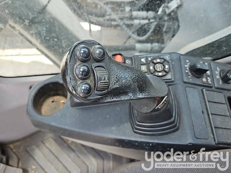 2021-volvo-ec250el-image-42