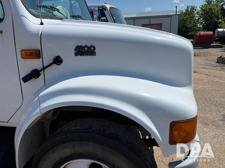 2000-international-4900-image-23