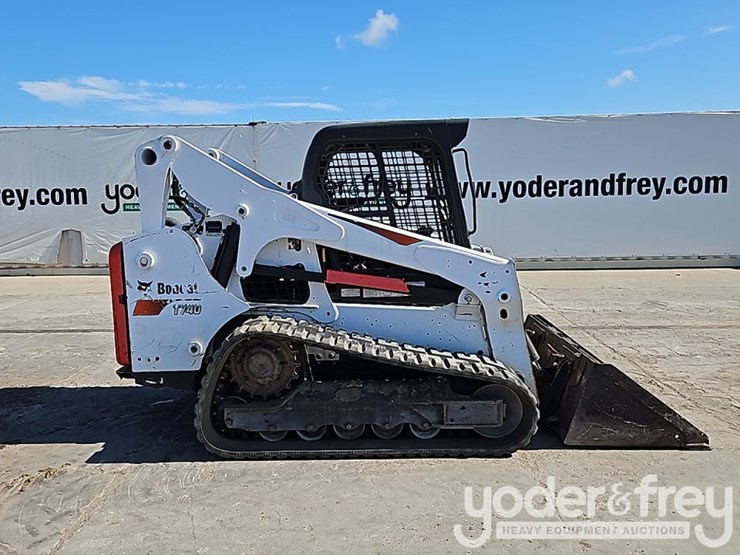 2019-bobcat-t740-image-5