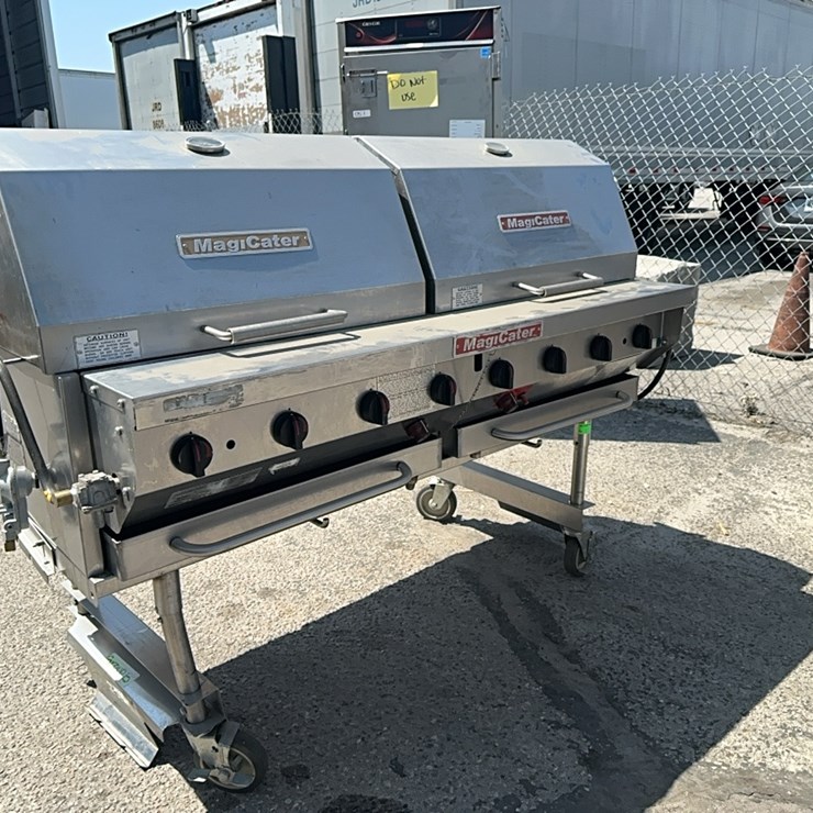 LOT#- - MAGICATOR GRILL