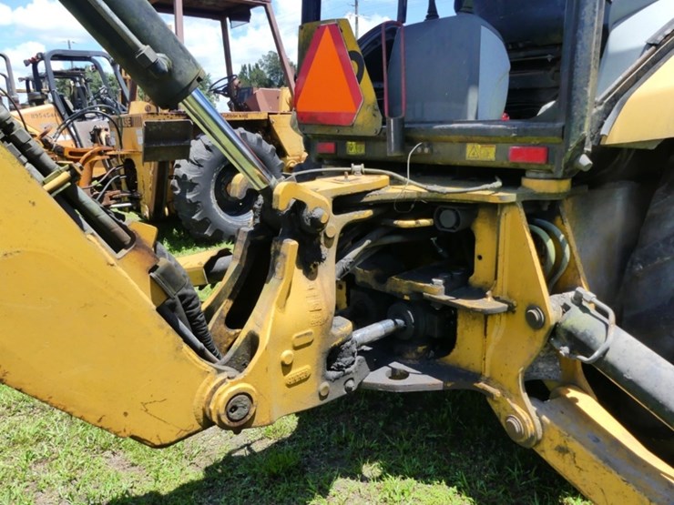 caterpillar-416e-image-9