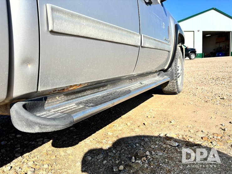 2011-chevrolet-silverado-2500hd-lt-image-40
