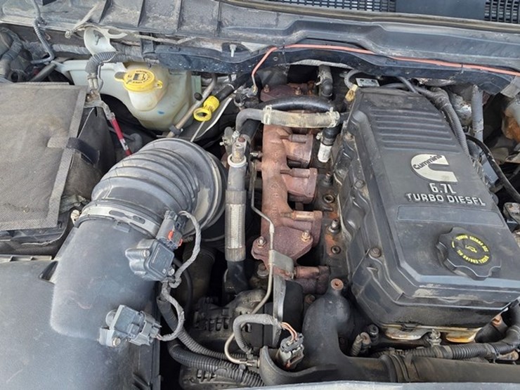 2011-dodge-2500-image-39