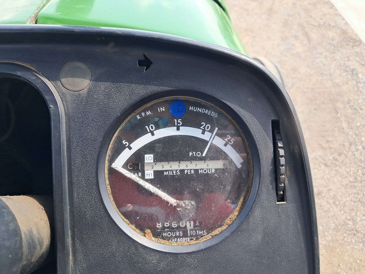 john-deere-4440-image-21