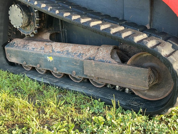 2015-kubota-svl90-2-image-36