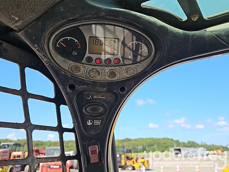 2018-bobcat-t590-image-27