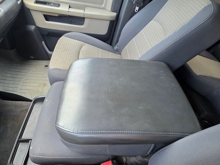 2011-dodge-2500-image-55