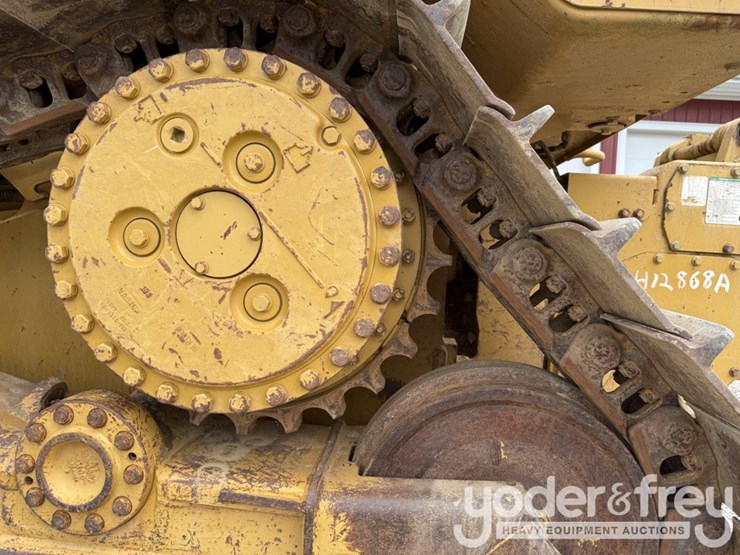 2015-caterpillar-d6n-xl-image-11