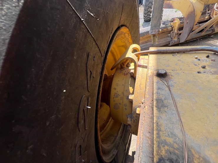 caterpillar-140g-image-17