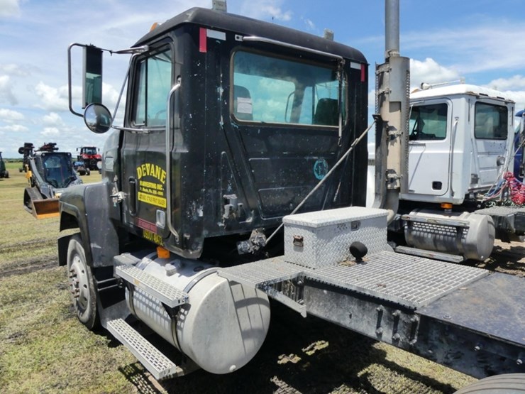 1994-mack-ch613-image-8