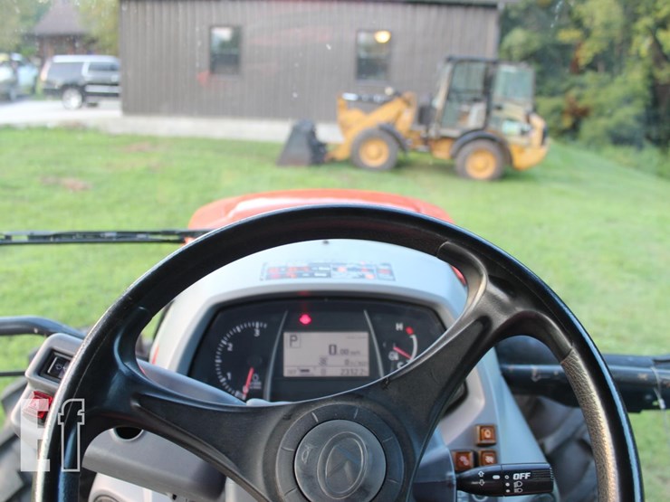 2012-kubota-m5-111-image-14