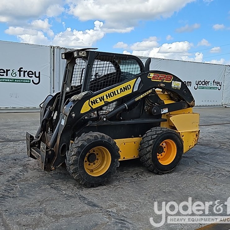 2018 NEW HOLLAND L228