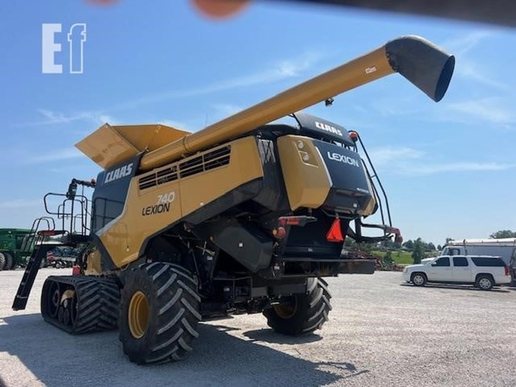 2015-claas-lexion-740-image-7
