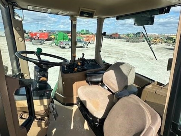 john-deere-7410-image-21
