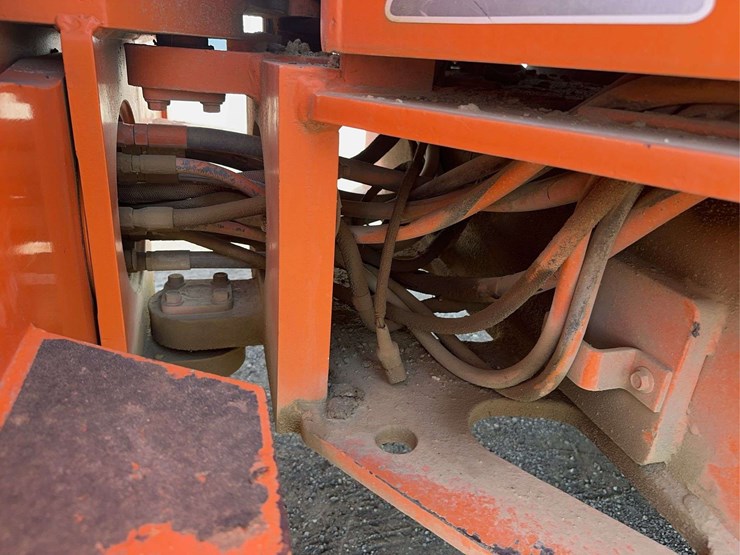 hypac-double-smooth-drum-asphalt-roller-image-19