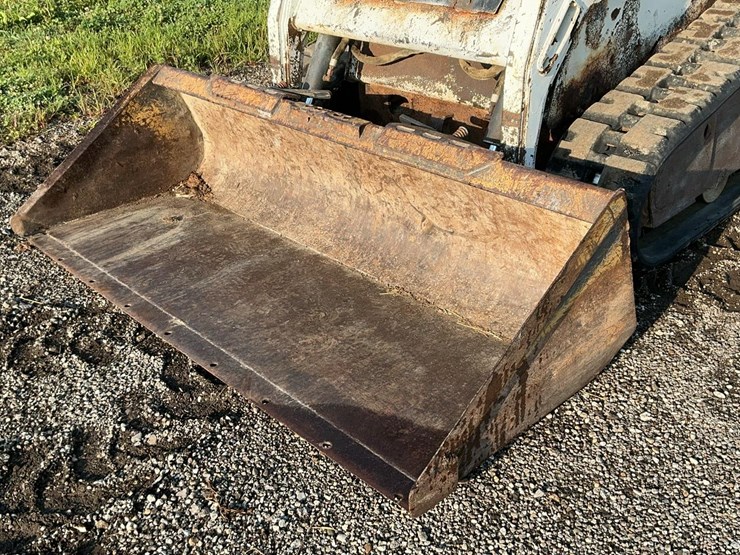 2004-bobcat-t190-image-9