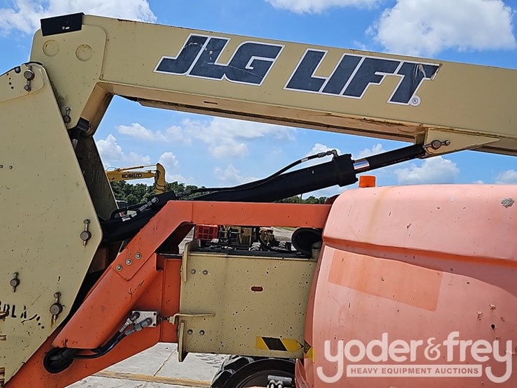2017-jlg-600aj-image-7