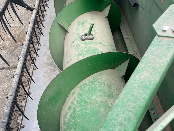 2011-john-deere-635f-image-43