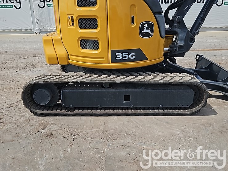 2023-deere-35g-image-8