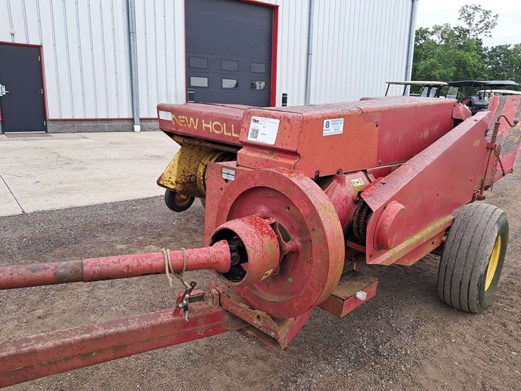 new-holland-310-image-7
