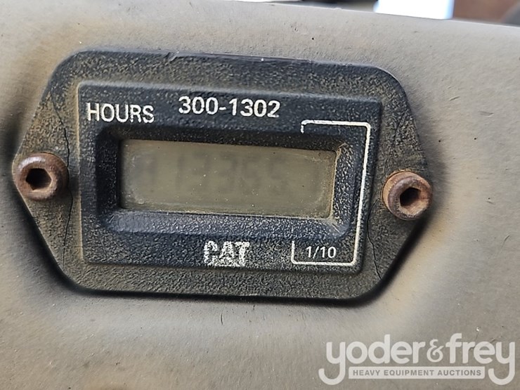2011-caterpillar-cb54-image-25