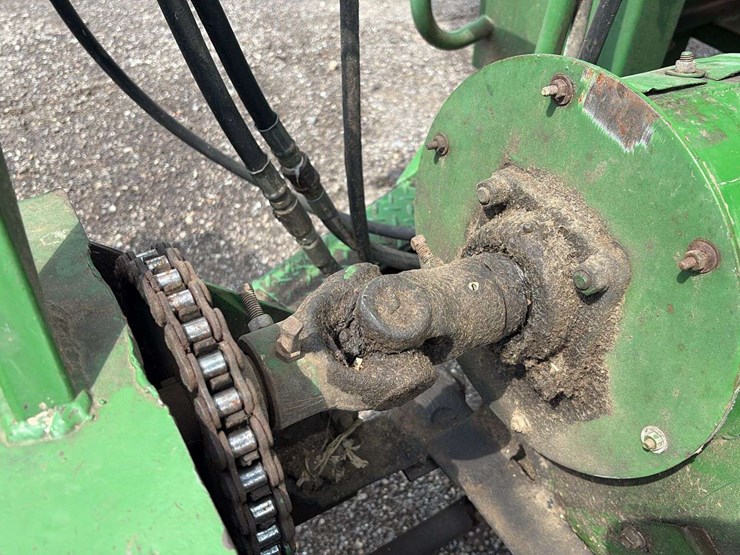 john-deere-1210-image-9