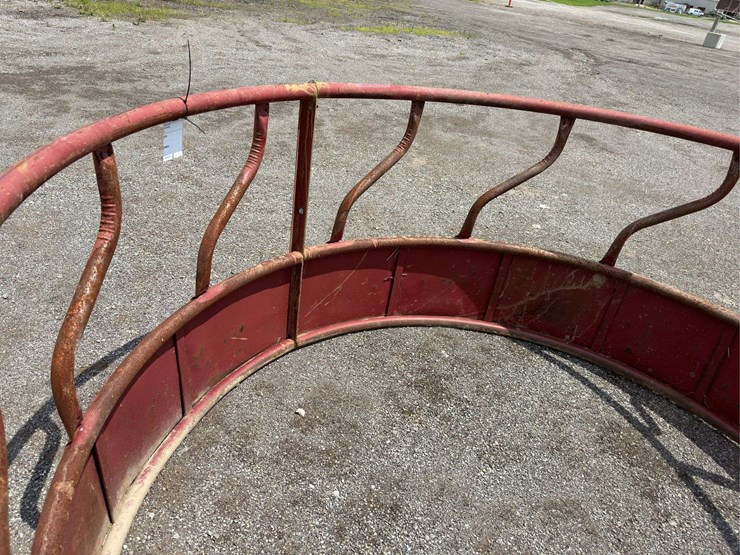 8'-round-bale-feeder-image-6