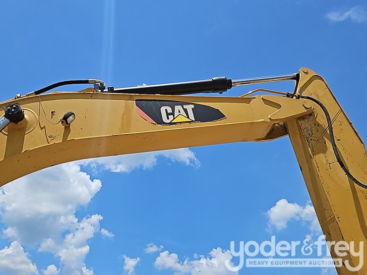 2017-caterpillar-336fl-image-15