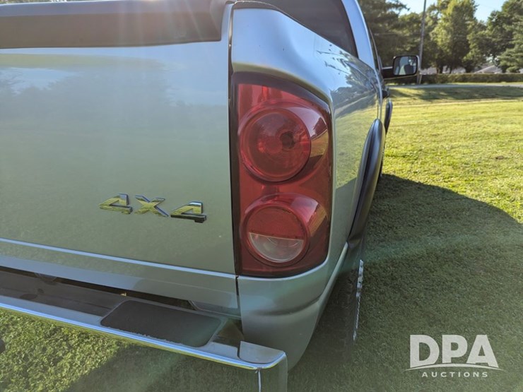 2009-dodge-ram-2500-image-24