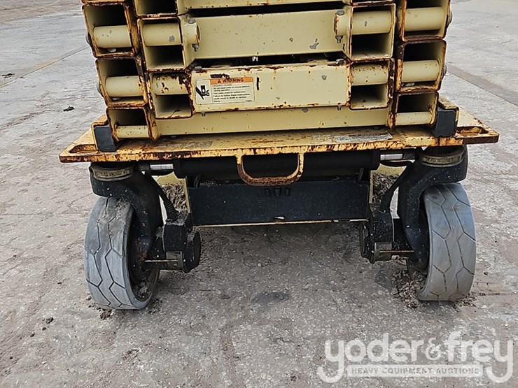 2015-jlg-2646es-image-10