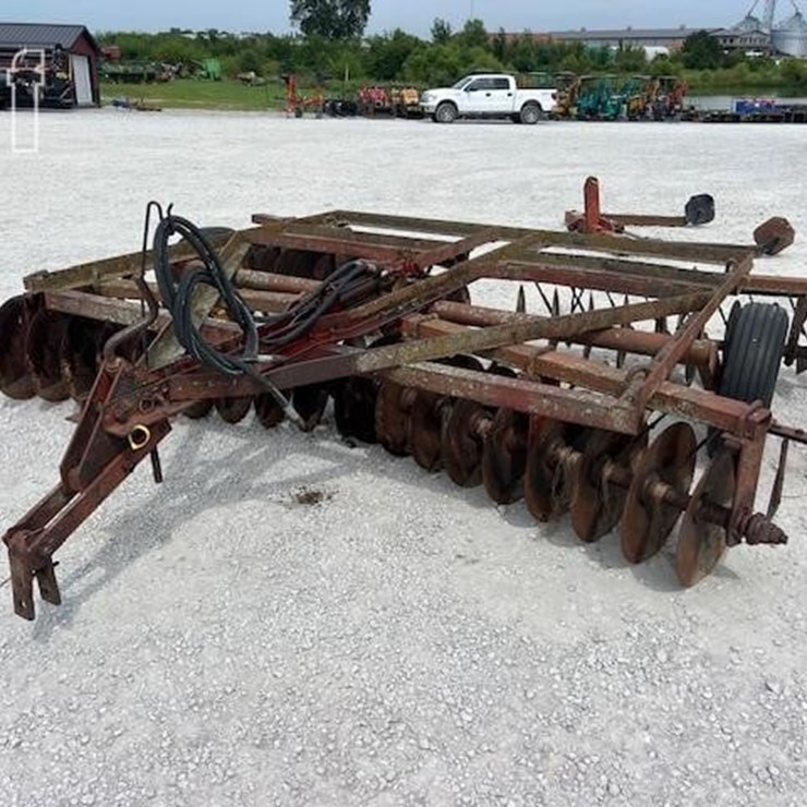INTERNATIONAL 470