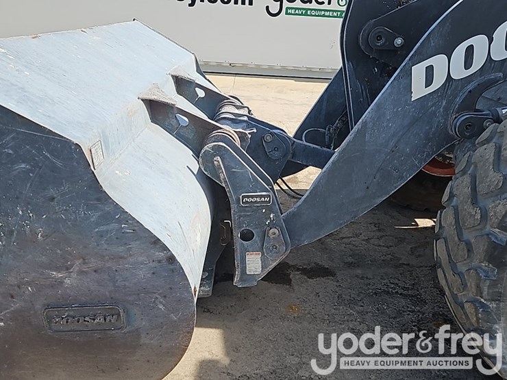 2019-doosan-dl250-5-image-15