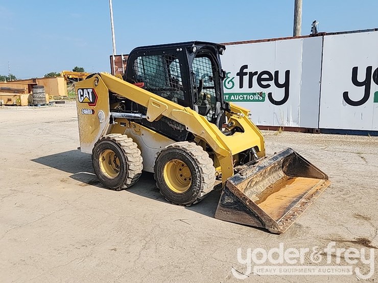 2023-caterpillar-246d3-image-6