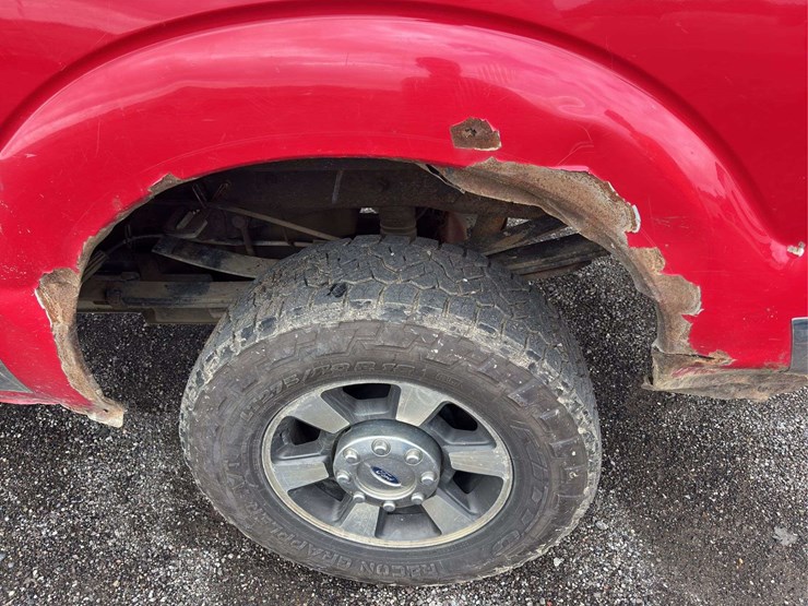 2011-ford-f350-image-28