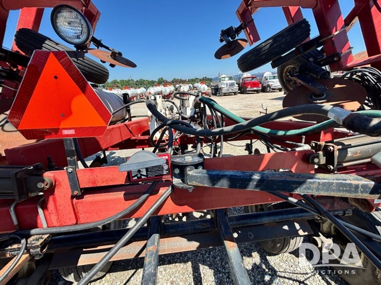 case-ih-5300-image-37