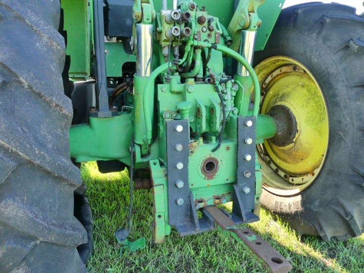 2009-john-deere-7330-image-6