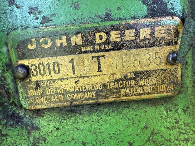 john-deere-3010-image-6