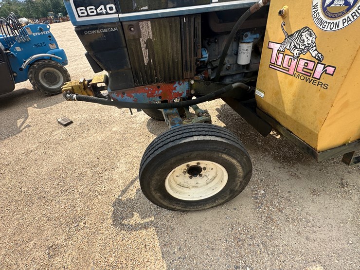 ford-6640-image-30