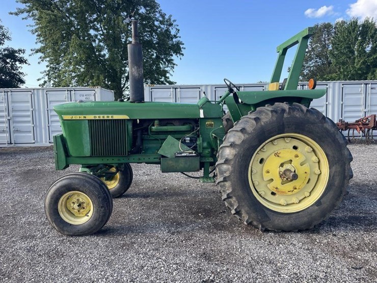 1972-john-deere-4320-image-1