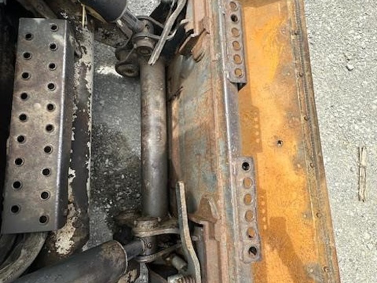 bobcat-s220-image-14