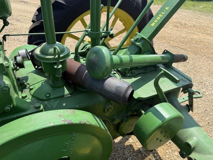 john-deere-a-image-9