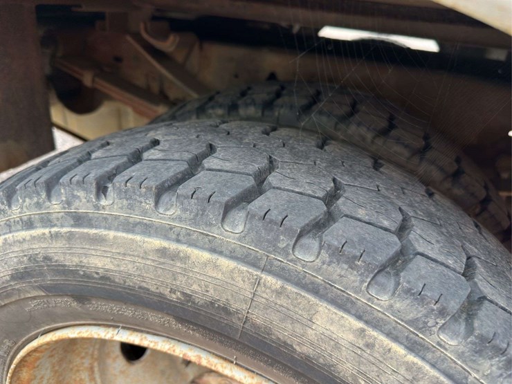 2007-ford-f450-image-16